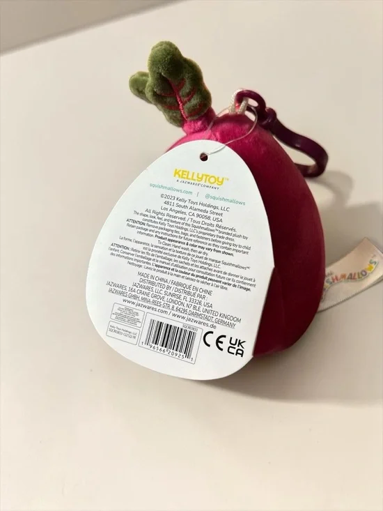 Squishmallows Claudia Beet Clip-On Keychain NWT 2023 Kellytoy - Picture 5 of 7